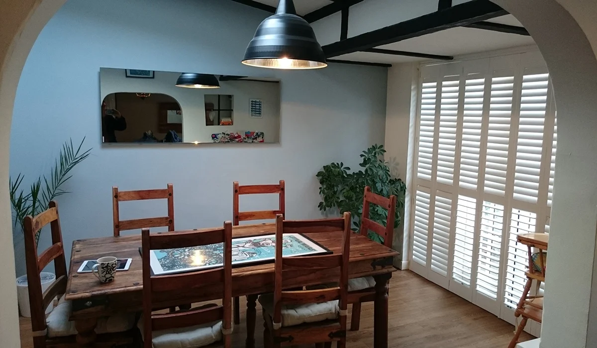 Inspire Espejo en un comedor
