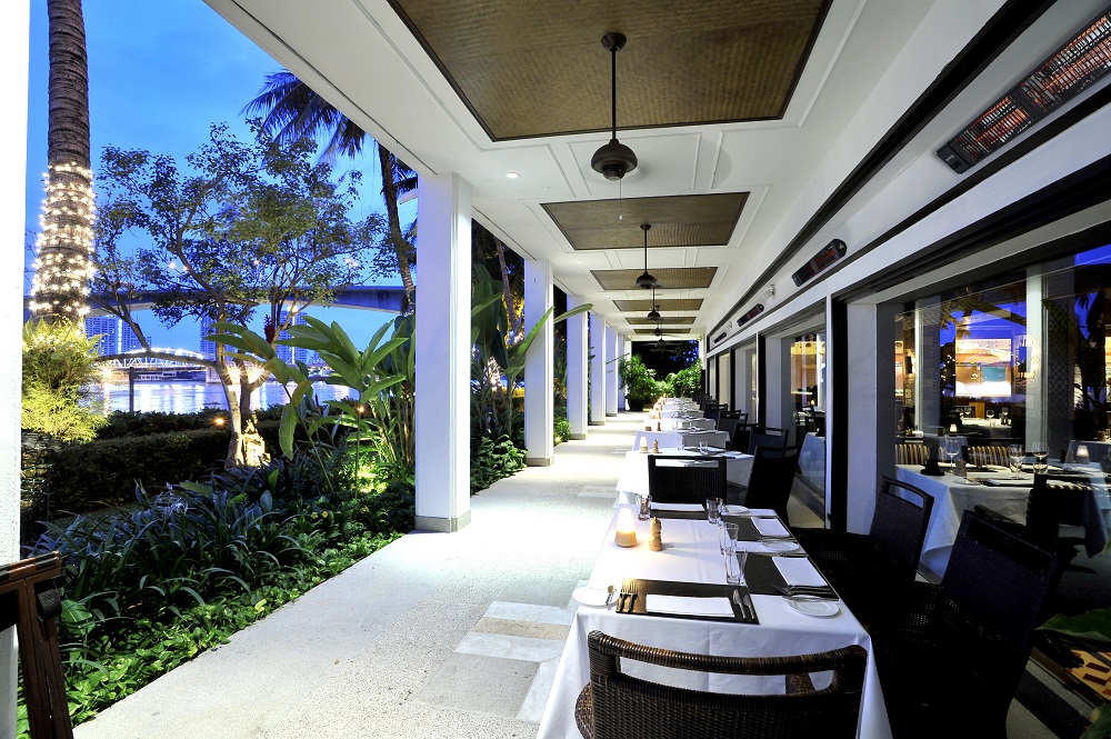 Herschel Manhattan commercial patio heater Herschel Manhattan commercial patio heater