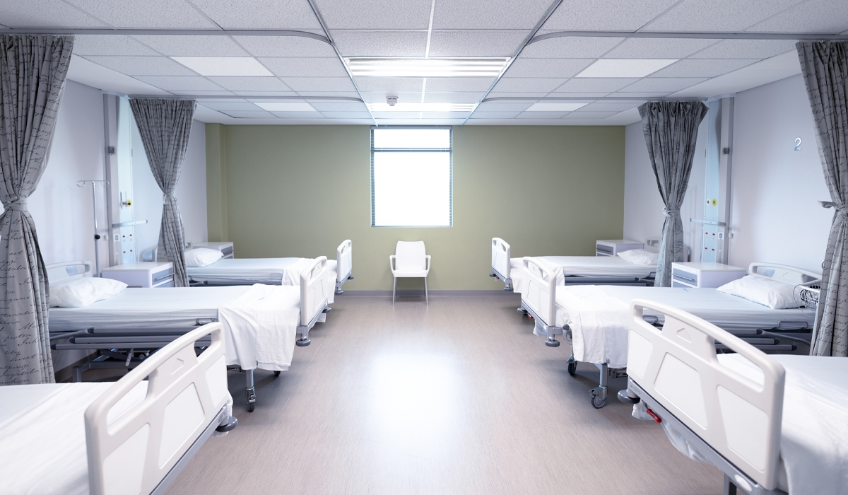 Calefactores de techo (tipo placa) – Sala de hospital