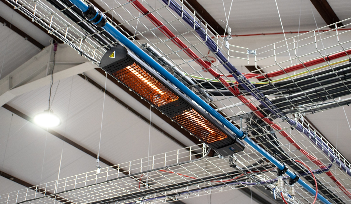 Calefactores infrarrojos Herschel Manhattan instalados en la fábrica de Label Centre.
